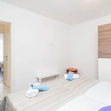 Cvjetkovi - Two Bedroom With Terrace And Sea View Appartamento