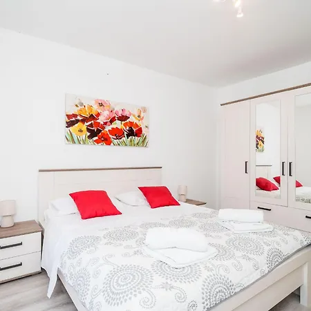 Appartamento Cvjetkovi - Two Bedroom With Terrace And Sea View *