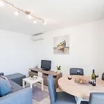 Cvjetkovi - Two Bedroom With Terrace And Sea View