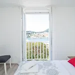 Cvjetkovi - Two Bedroom With Terrace And Sea View Apartman *