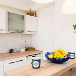 Cvjetkovi - Two Bedroom With Terrace And Sea View Apartman