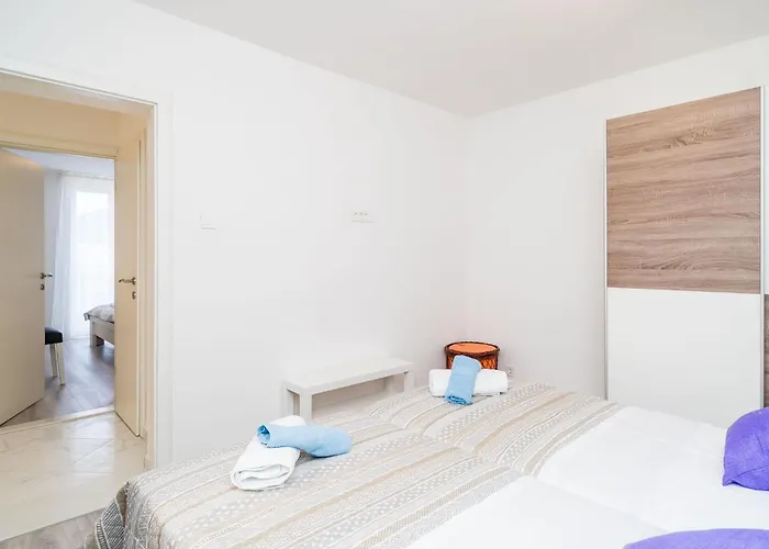 Cvjetkovi - Two Bedroom With Terrace And Sea View Apartamento