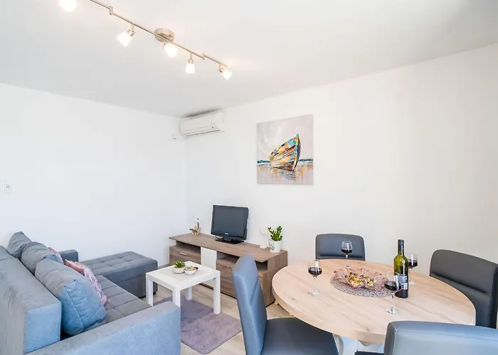 Cvjetkovi - Two Bedroom With Terrace And Sea View