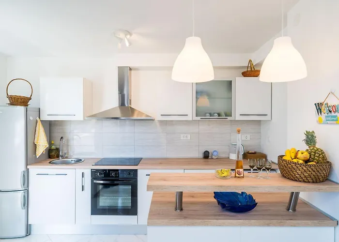 Cvjetkovi - Two Bedroom With Terrace And Sea View Daire