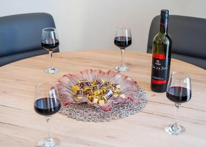 Cvjetkovi - Two Bedroom With Terrace And Sea View Daire *