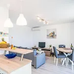 דירה Cvjetkovi - Two Bedroom With Terrace And Sea View *