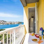 דירה Cvjetkovi - Two Bedroom With Terrace And Sea View *
